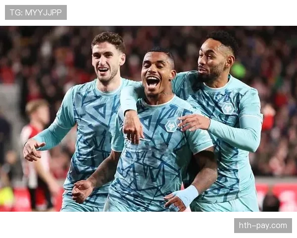 英超新赛季强队格局初现，状态回暖球队成焦点